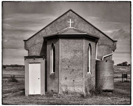 Anglican Church Sutton - 1983 - LELA013