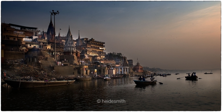 Varanasi am India - 2009 - LELA044