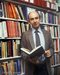 Dr Peter Wilenski - 1982 - LNA044