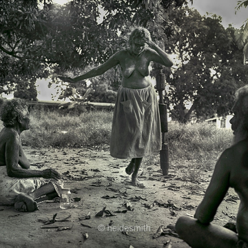 Kurlama dancer - 1988 - LETI066